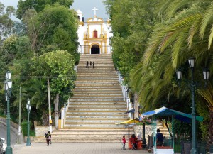 San Cristobal, 79 Stufen führen hinauf zur Inglesia de Guadalupe